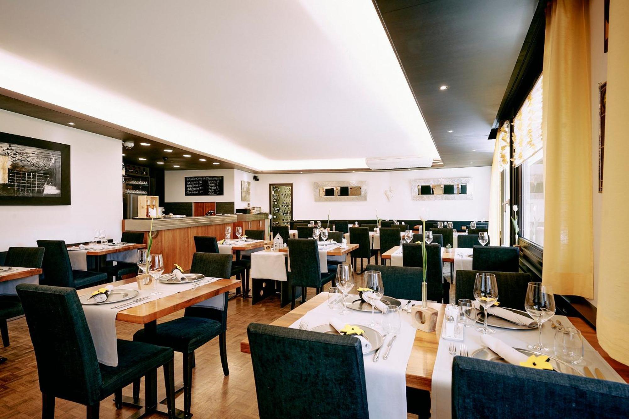 Elite Hotel Visp Exterior photo